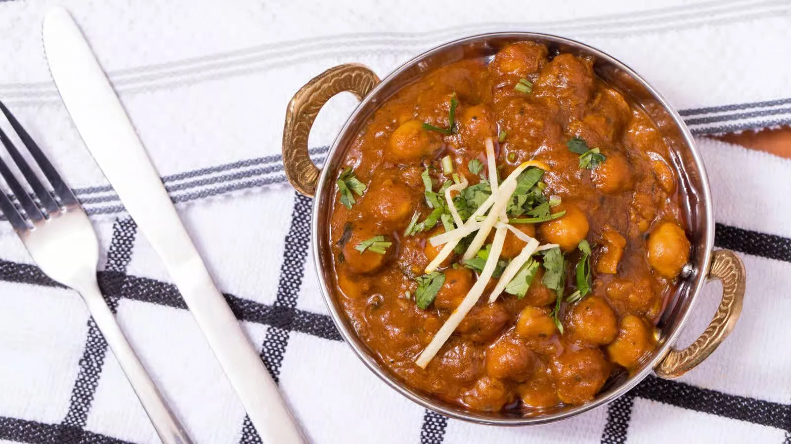 Shahi paneer and vegetarian dishes at Shahi Flames Indian restaurant